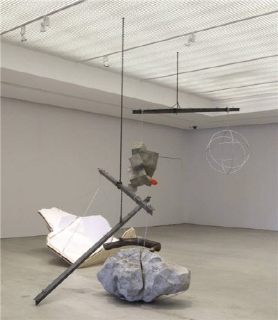↑정소영_Uncompleted Fragments III, Under Construction_2012_mixed media_dimensions variable ⓒ아라리오 갤러리