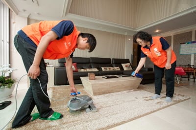 ↑쌍용건설의 '행복상상'서비스는 입주민들을 대상으로 집 진드기 제거 서비스를 실시한다. ⓒ사진제공=쌍용건설