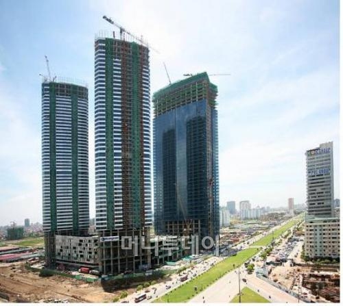↑ 경남기업의 베트남 하노이 랜드마크타워 전경.