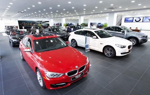 ↑BMW 일산 풍동전시장