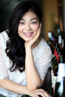 ↑소심하고 배려심이 강한 채국희는 사진촬영을 하는 동안에도 주변에 방해가 되지 않을까 늘 확인했다. ⓒ임성균 기자 tjdrbs23@