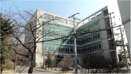 ↑마을공동체만들기 통합지원센터 라운지 '마을마루'가 들어설 예정인 서울 은평구 녹번동 옛 질병관리본부 8동 전경 ⓒ서울시 제공