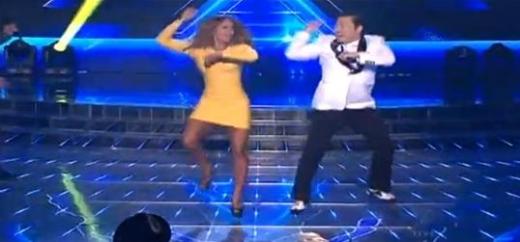 ▲디 엑스 팩터 호주에 출연한 싸이가 멜라니 브라운과 말춤을 추고 있다 (ⓒ채널 7 홈페이지 영상 캡쳐)