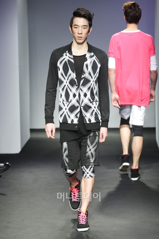 ⓒ디자이너 이재호 제이호 옴데스프릿(jayho HOMME D'ESPRIT)