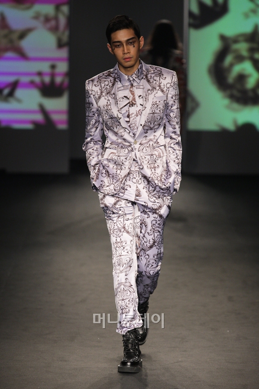 ⓒ디자이너 송혜명 도미닉스웨이(Dominic's way)