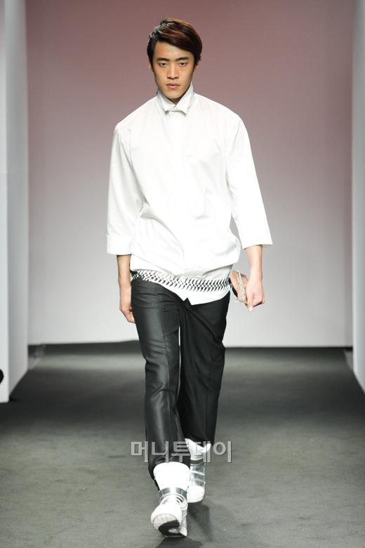 ⓒ디자이너 황재근 제쿤옴므(ZE QUUN homme)