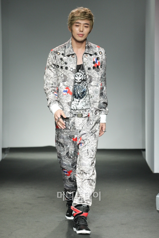 ⓒ디자이너 황재근 제쿤옴므(ZE QUUN homme)