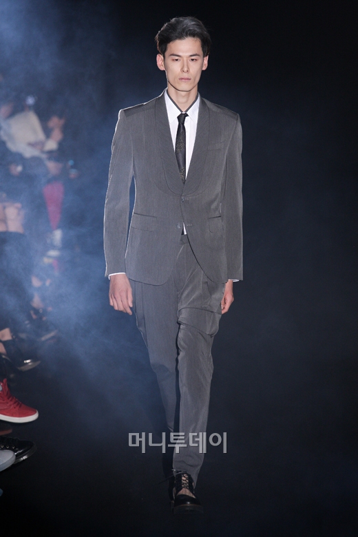 ⓒ디자이너 강동준 디그낙(D.GNAK by KANG.D)