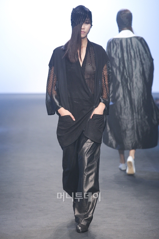 ⓒ디자이너 박춘무 데무(Demoo)