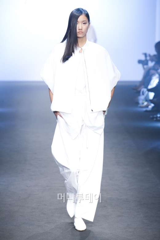 ⓒ디자이너 박춘무 데무(Demoo)