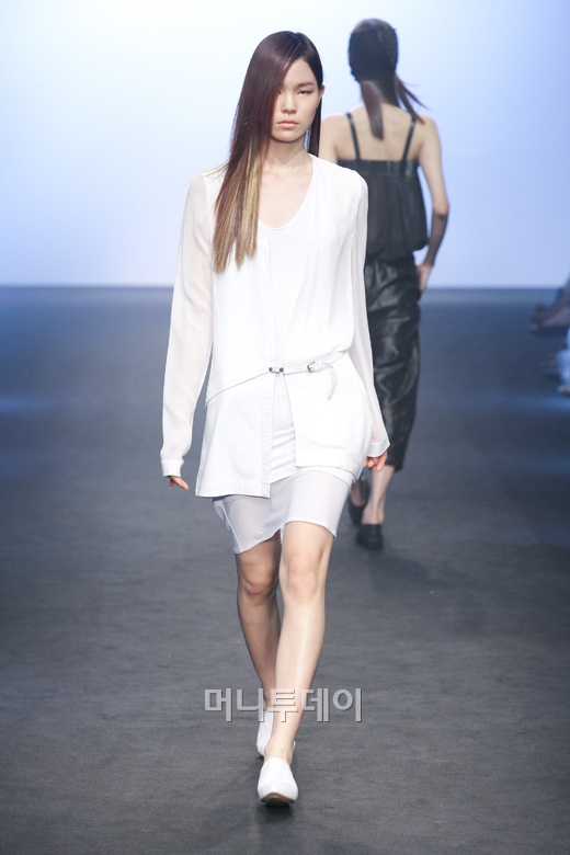 ⓒ디자이너 박춘무 데무(Demoo)