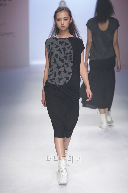 ⓒ디자이너 홍은주 엔쥬반(ENZUVAN)