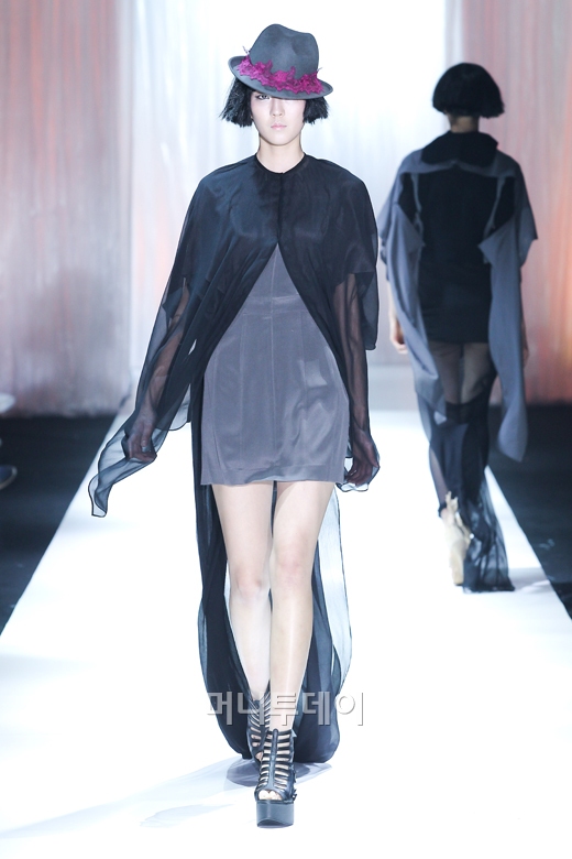 ⓒ디자이너 박윤정 박윤정(Vack Yuunzung)