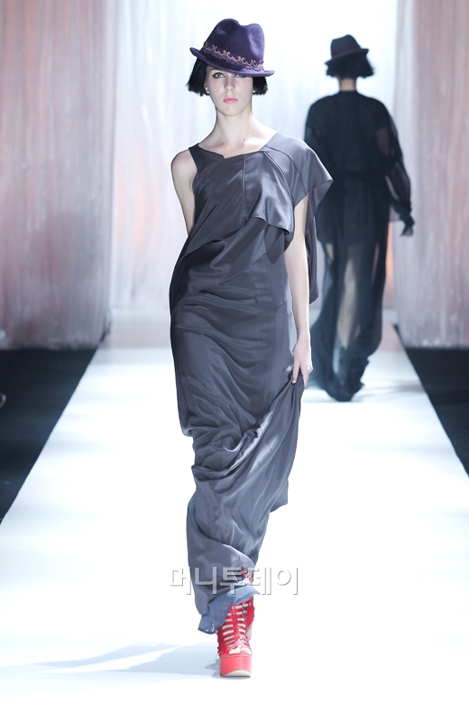 ⓒ디자이너 박윤정 박윤정(Vack Yuunzung)