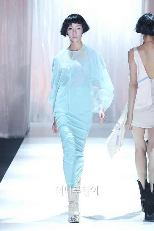 ⓒ디자이너 박윤정 박윤정(Vack Yuunzung)