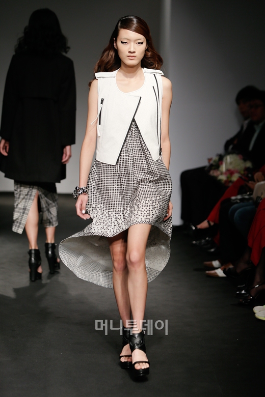 ⓒ디자이너 박병규 하우앤왓(How and what)