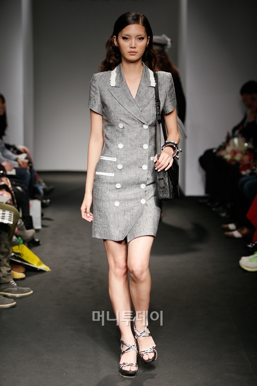 ⓒ디자이너 박병규 하우앤왓(How and what)