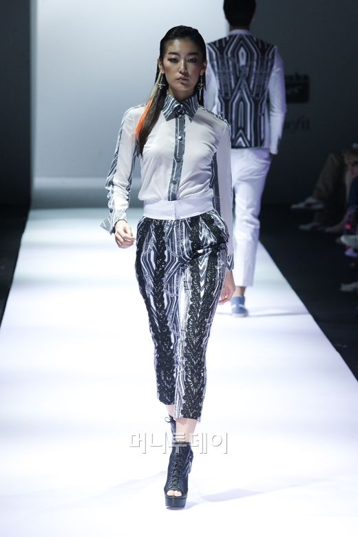 ⓒ디자이너 곽현주 곽현주컬렉션(KWAK HYUN JOO collection)