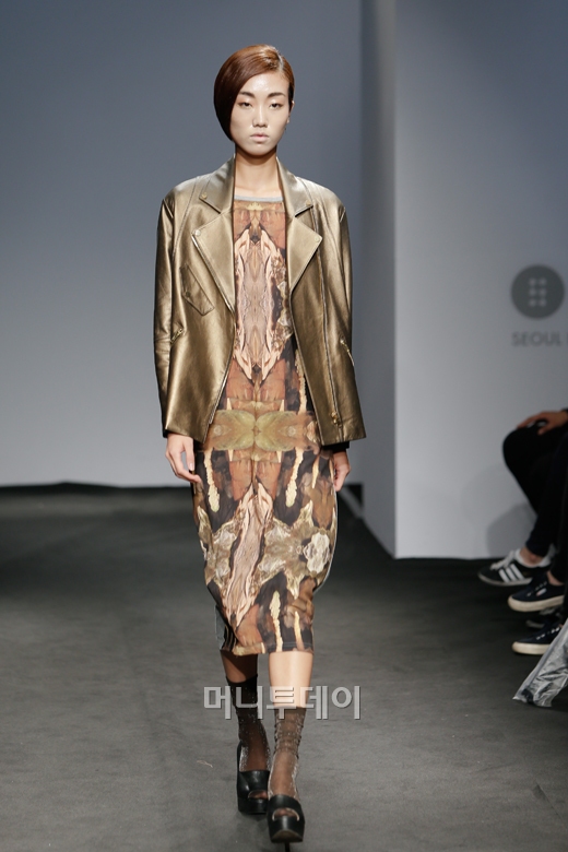 ⓒ디자이너 송유진 에스이콜와이지(S=YZ)