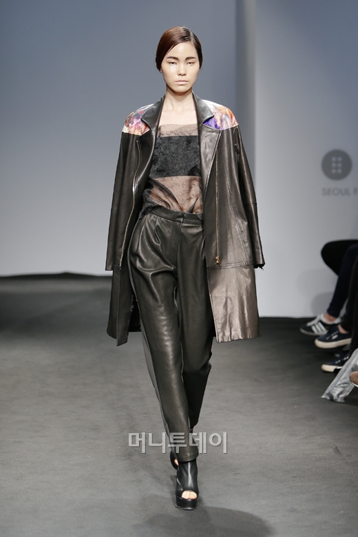 ⓒ디자이너 송유진 에스이콜와이지(S=YZ)