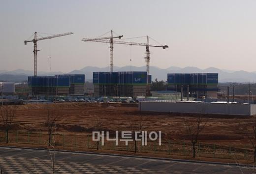 ↑광주·전남 공동혁신도시 공공아파트 공사 현장. ⓒ송학주 기자