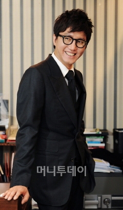 ↑신춘수 대표는 제대로 웃는 법을 아는 사람 같다. 이렇듯 밝은 표정에서 긍정의 힘이 나오는 게 아닐까. ⓒ구혜정 기자 photonine@
