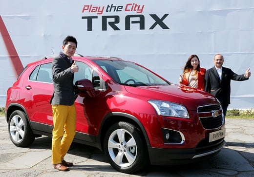 ↑트랙스 제주 신차발표회(사진 오른쪽은 안쿠시 오로라 한국GM 부사장)