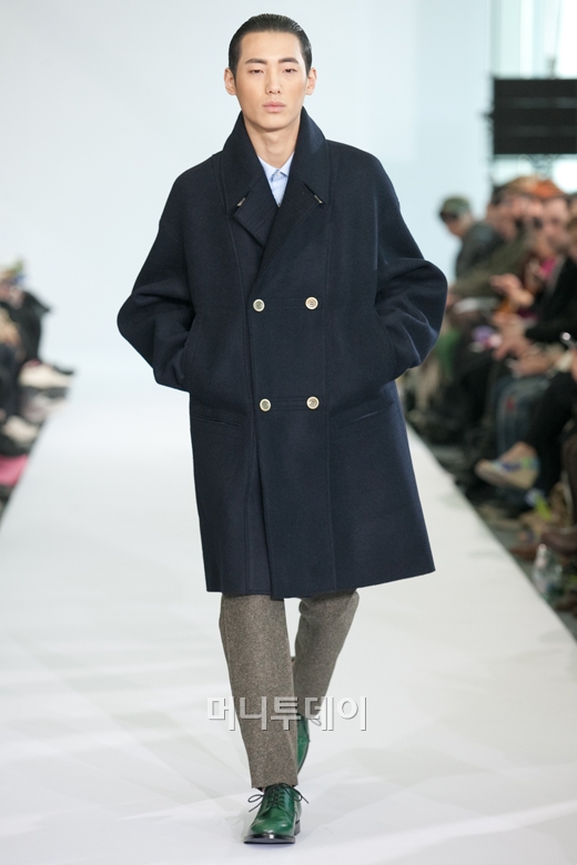 ⓒ디자이너 김선호 그라운드웨이브(GROUNDWAVE)