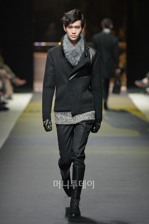 ⓒ디자이너 정두영 반하트 디 알바자(VanHart di Albazar)