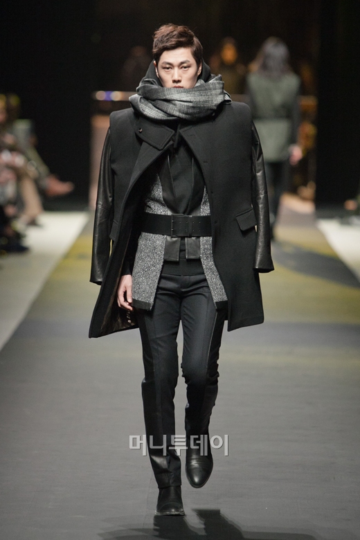 ⓒ디자이너 정두영 반하트 디 알바자(VanHart di Albazar)