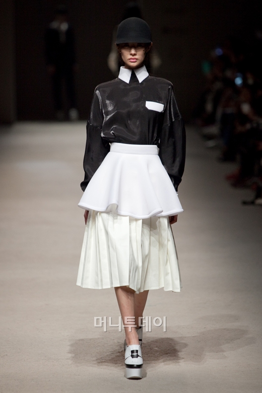 ⓒ디자이너 이석태 칼 이석태(KAAL E.SUKTAE)