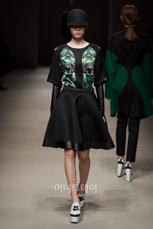 ⓒ디자이너 이석태 칼 이석태(KAAL E.SUKTAE)