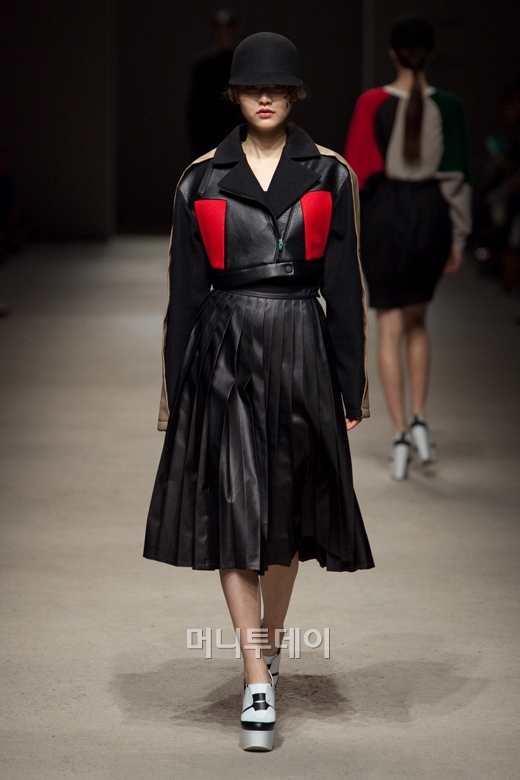 ⓒ디자이너 이석태 칼 이석태(KAAL E.SUKTAE)