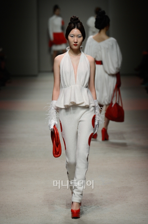 ⓒ디자이너 명유석 르퀸 쿠튀르(LE QUEEN couture)