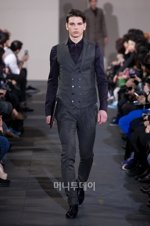 ⓒ디자이너 김지상 지세인트(ZSAINT)