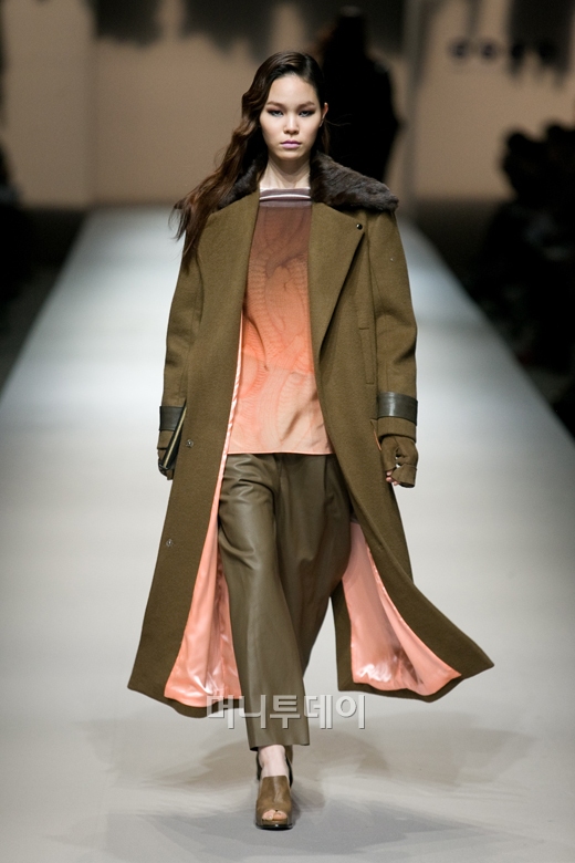 ⓒ디자이너 송유진 에스이콜와이지(S=YZ)