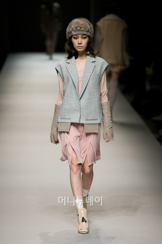 ⓒ디자이너 송유진 에스이콜와이지(S=YZ)