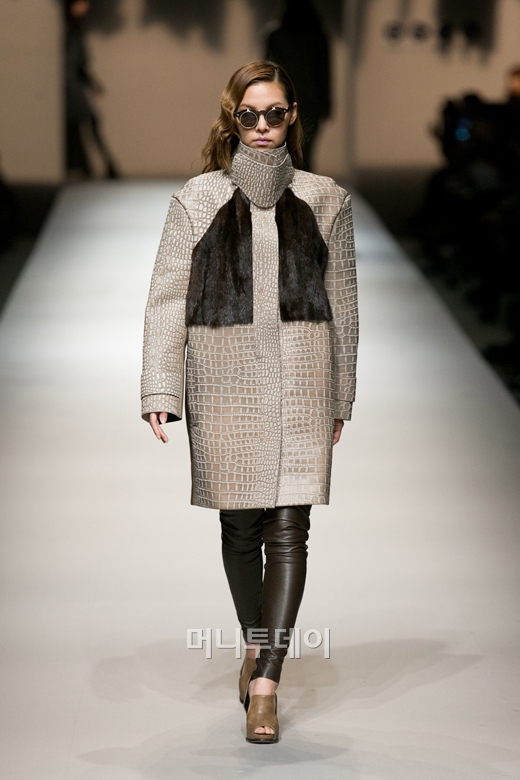 ⓒ디자이너 송유진 에스이콜와이지(S=YZ)