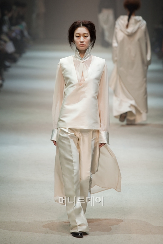 ⓒ디자이너 문영희 문영희(MOONYOUNGHEE)