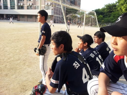 성일중학교 선수단. /사진=정도원 기자