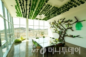 3층 룸 갤러리 윝반(Wit Field) 전경