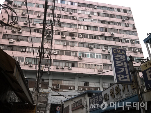 서울 종로구 세운상가 전경. / 사진 = 이재윤 기자.