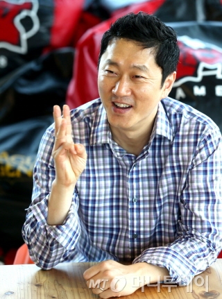 오진호 라이엇게임즈 대표는 한국 지사 건립과 함께 수익금 사회공헌을 선언해 반향을 일으켰다/사진=홍봉진 기자