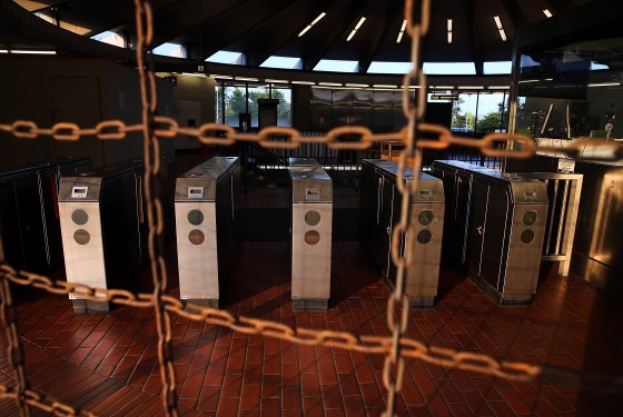 지난달 초 샌프란시스코 바트 노동자들이 파업을 벌이면서 며칠간 바트 운행이 중단됐다. <사진출저:뉴욕매거진>