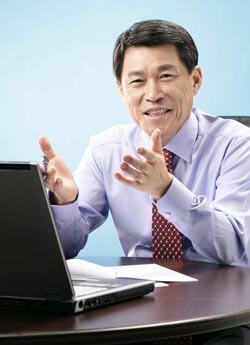 이군현 국회 예산결산특별위원장(새누리당 의원)/사진=이군현 의원실