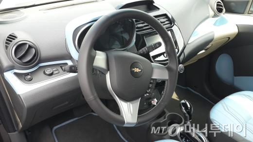 쉐보레, '스파크EV' 내부 /사진=김남이 기자