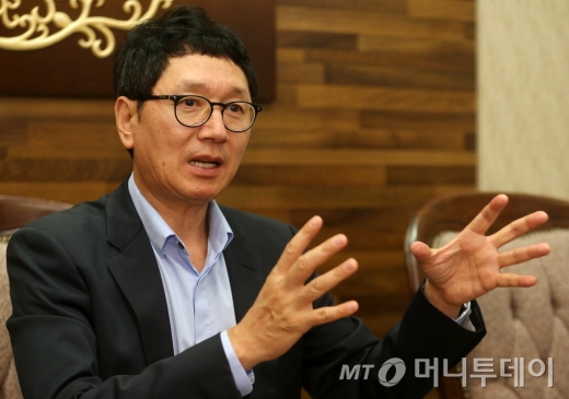 설도윤 대표에게는 진정한 '꾼'의 포스가 느껴진다. 한국뮤지컬산업 1세대로서 그 누구보다 현장에서 활발하게 작품을 만들고 있는 그는 막중한 책임감과 함께 공연산업의 발전을 위해 고군분투 중이다. /사진=이동훈 기자