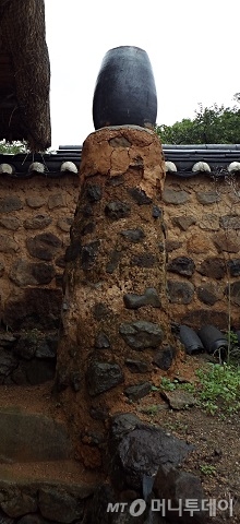 고성 왕곡마을 항아리굴뚝 / 사진=김유경기자