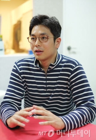 이용균 부동산다이렉트 대표. 이 대표는 알스퀘어를 통해 비대칭적이고 불투명한 부동산 정보를 투명하게 공개하겠다는 목표다. /사진= 부동산다이렉트 제공.