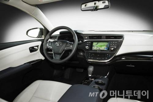 아발론 인테리어(사진=한국토요타)